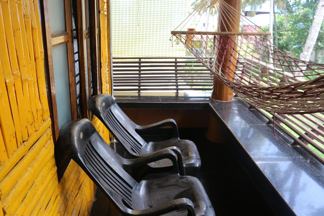 Mummy Bamboo House Hotel Varkala Buitenkant foto